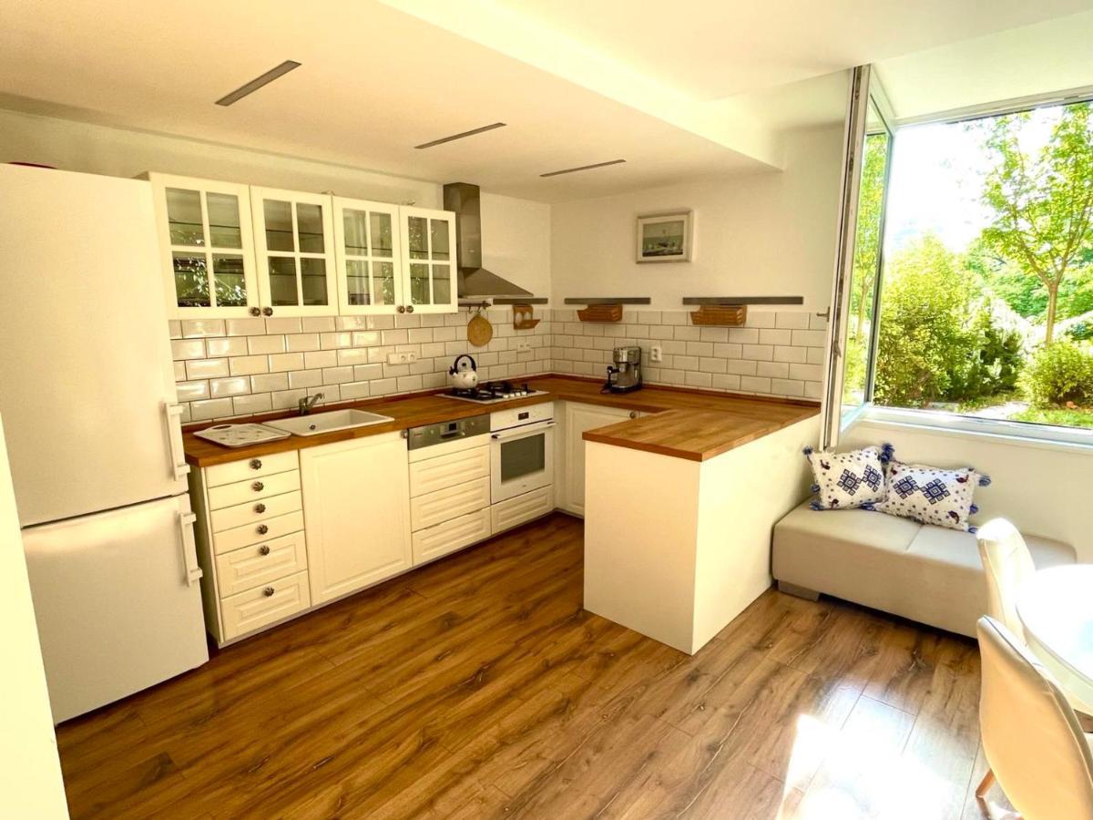 70M2 Romantic Living In The Old Town With Garden 布拉迪斯拉发 外观 照片