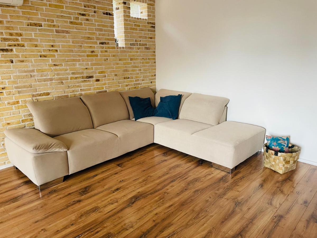 70M2 Romantic Living In The Old Town With Garden 布拉迪斯拉发 外观 照片