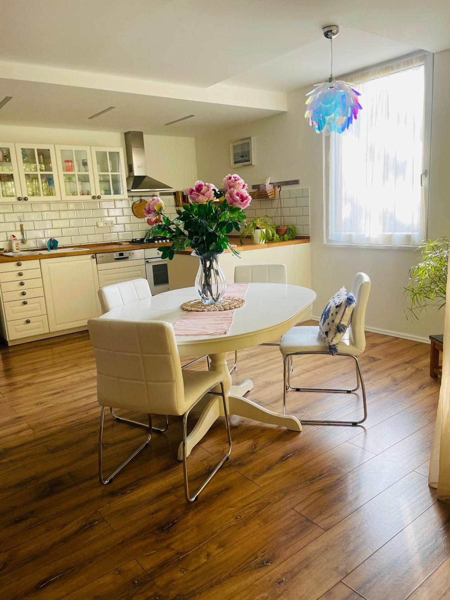 70M2 Romantic Living In The Old Town With Garden 布拉迪斯拉发 外观 照片